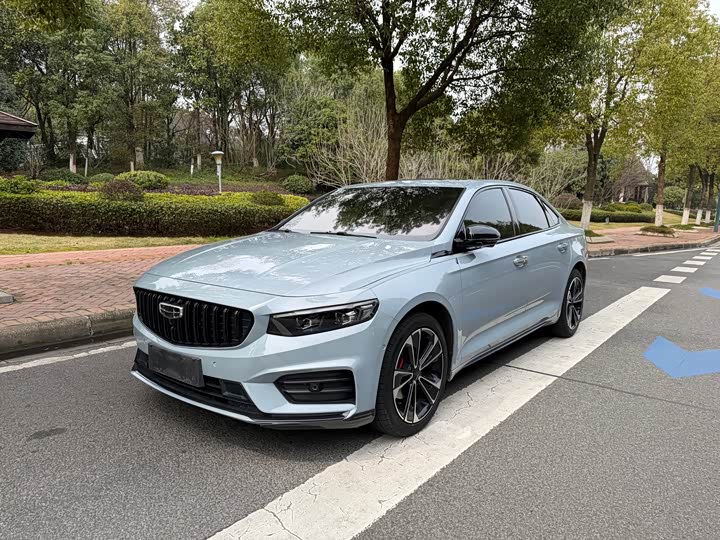 Фото 1 - Geely Preface