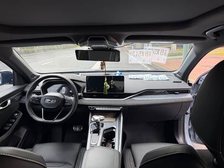 Фото 7 - Geely Preface