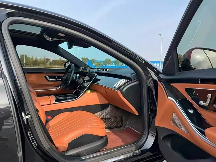 Фото 8 - Mercedes-Benz S-Class