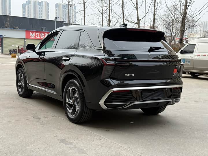 Фото 9 - Hongqi HS3