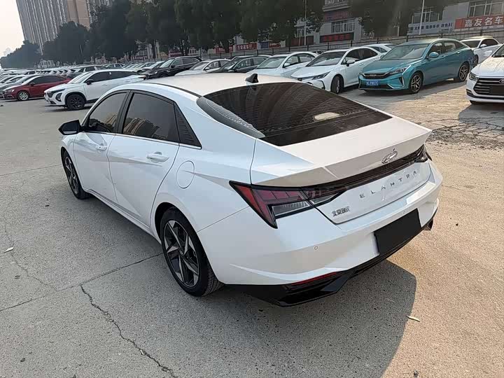 Фото 8 - Hyundai Elantra N line
