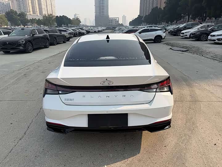 Фото 9 - Hyundai Elantra N line