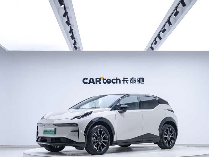 Фото 1 - Zeekr X