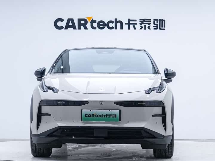 Фото 5 - Zeekr X