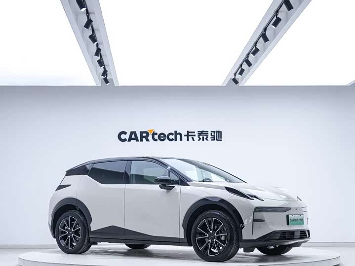 Фото 6 - Zeekr X