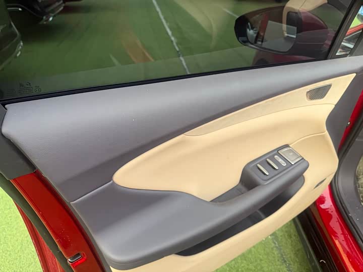 Photo 3 - Hongqi EH5 (Tiangong 05)