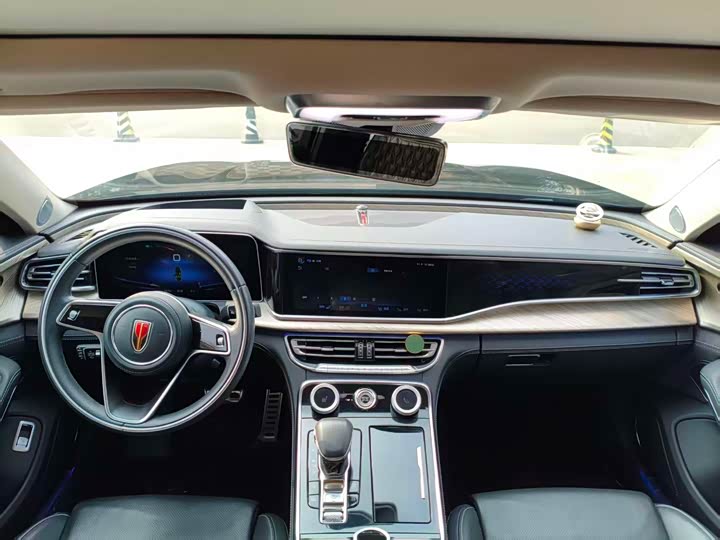 Фото 5 - Hongqi H9