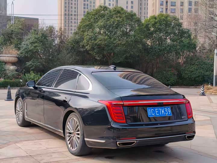 Фото 7 - Hongqi H9
