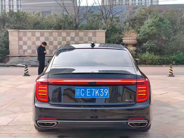 Фото 8 - Hongqi H9