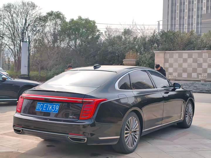 Фото 9 - Hongqi H9