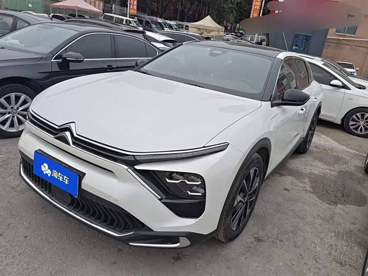 Фото 1 - Citroen C5 X