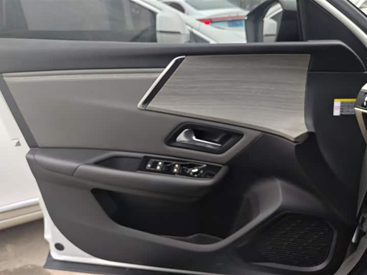 Фото 7 - Citroen C5 X