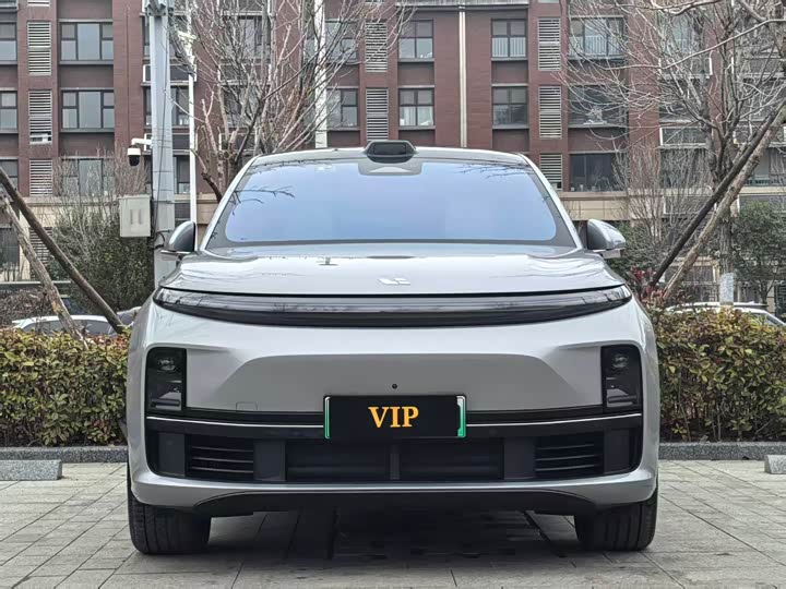 Фото 1 - LiXiang L7