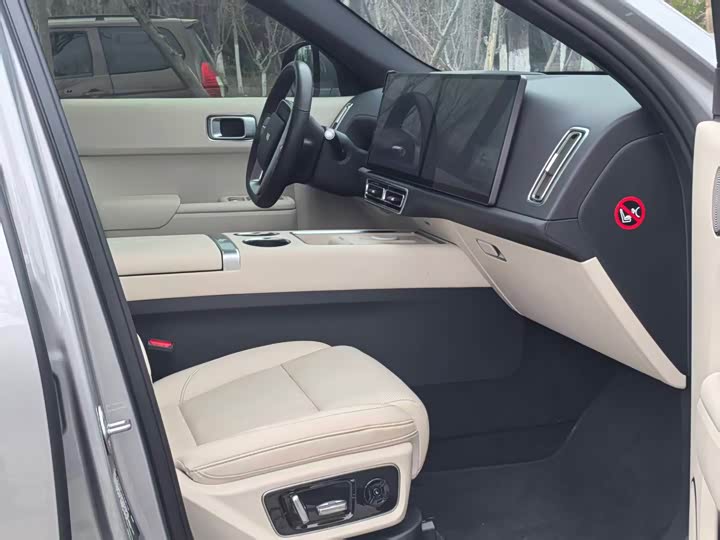 Фото 7 - LiXiang L7