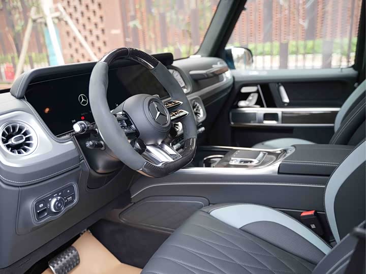 Photo 9 - Mercedes-Benz G-Class AMG