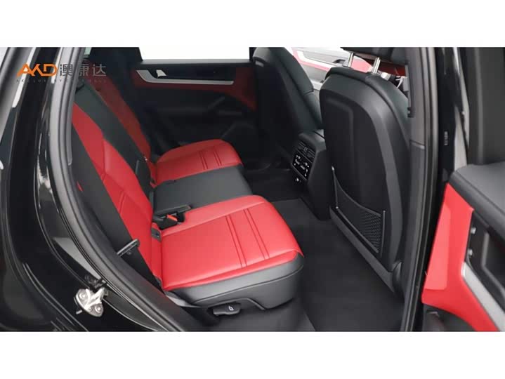 Фото 8 - Porsche Cayenne