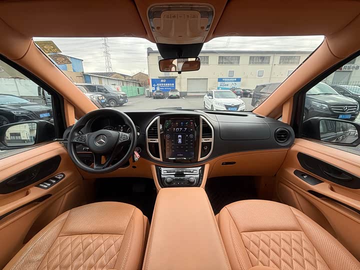 Фото 4 - Mercedes-Benz Vito