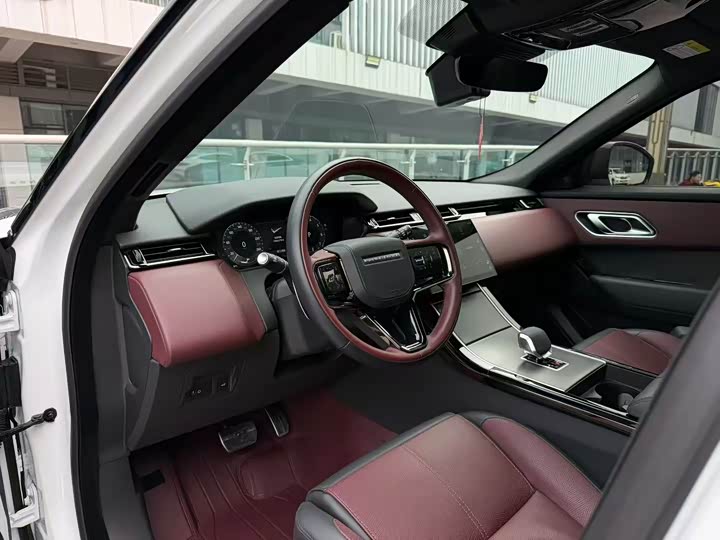 Фото 4 - Land Rover Range Rover Velar