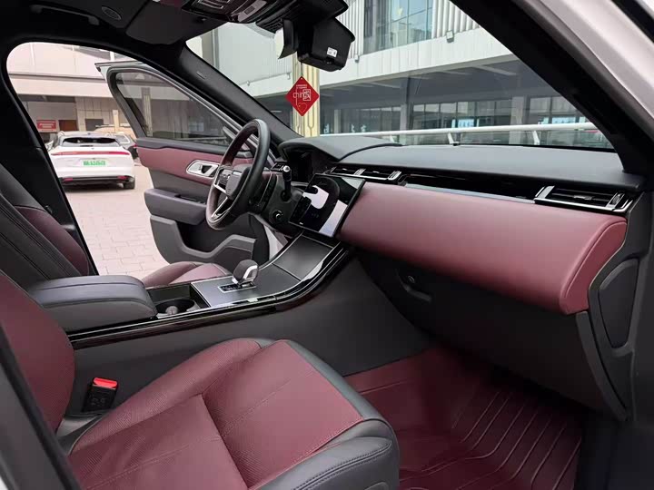 Фото 6 - Land Rover Range Rover Velar