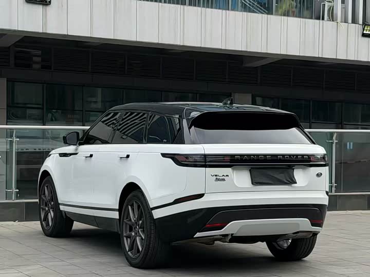 Фото 8 - Land Rover Range Rover Velar