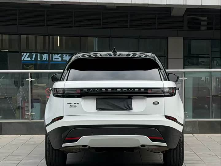 Фото 9 - Land Rover Range Rover Velar