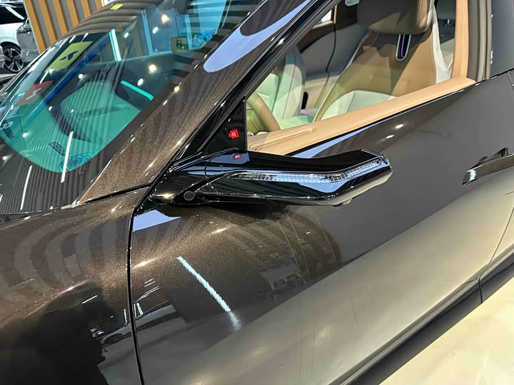 Фото 6 - Avatr 07