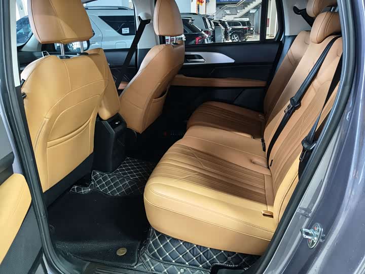 Фото 8 - Haval H5