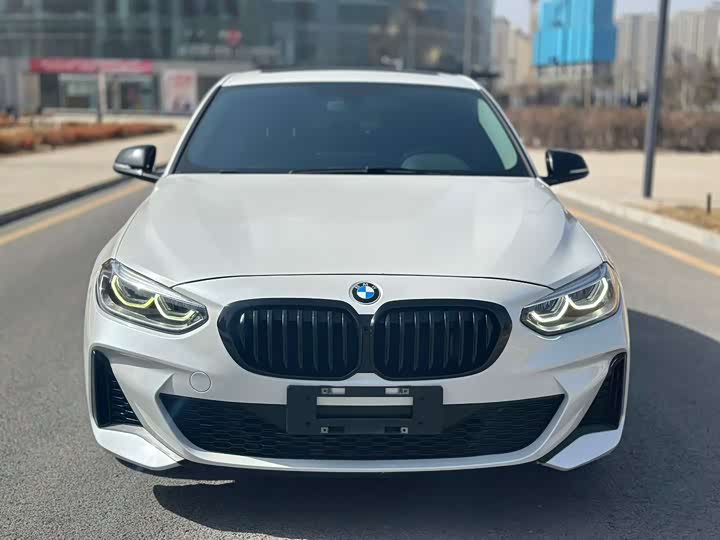 Фото 2 - BMW 1 Series