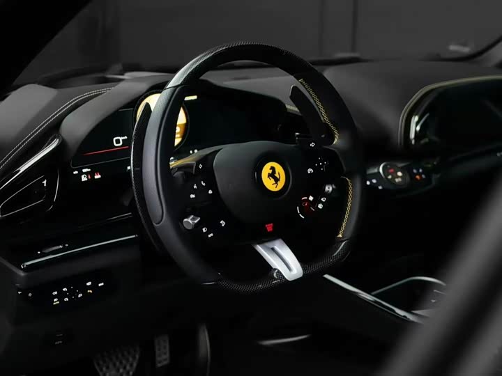 Photo 3 - Ferrari Purosangue