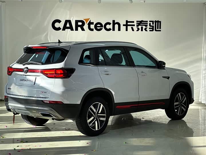Фото 5 - Changan CS75