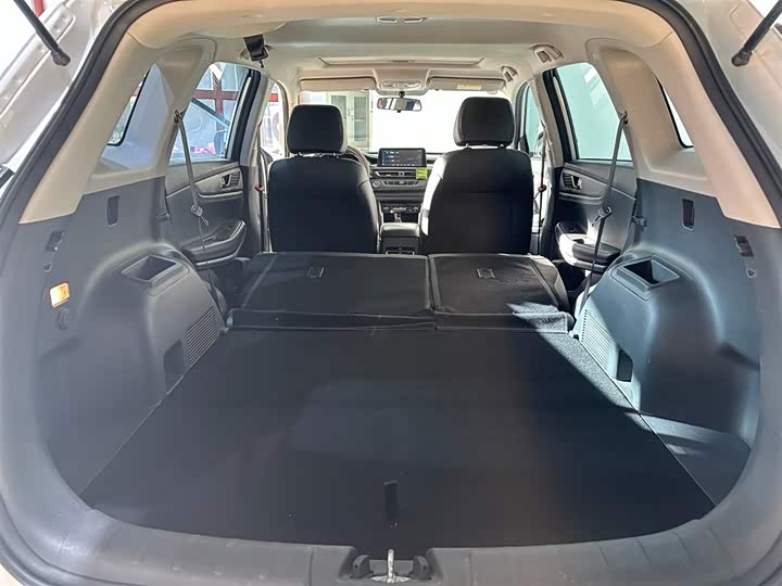 Фото 9 - Changan CS75