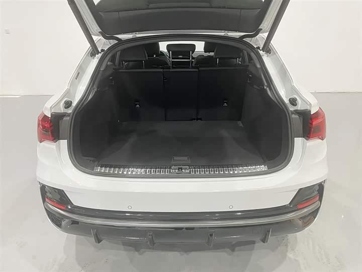 Фото 7 - Audi Q3 Sportback