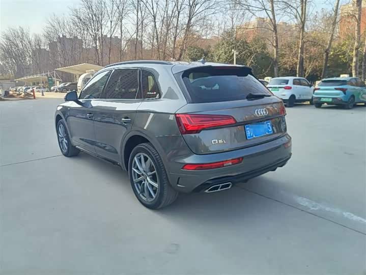 Photo 9 - Audi Q5L