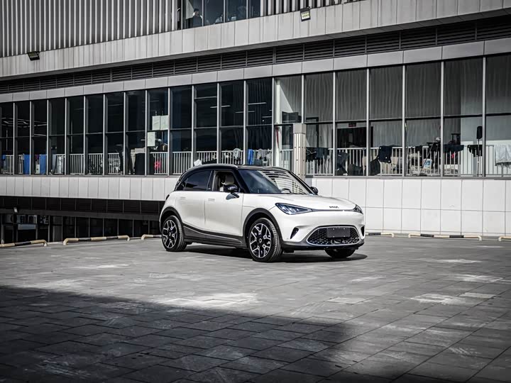 Фото 2 - Smart #1