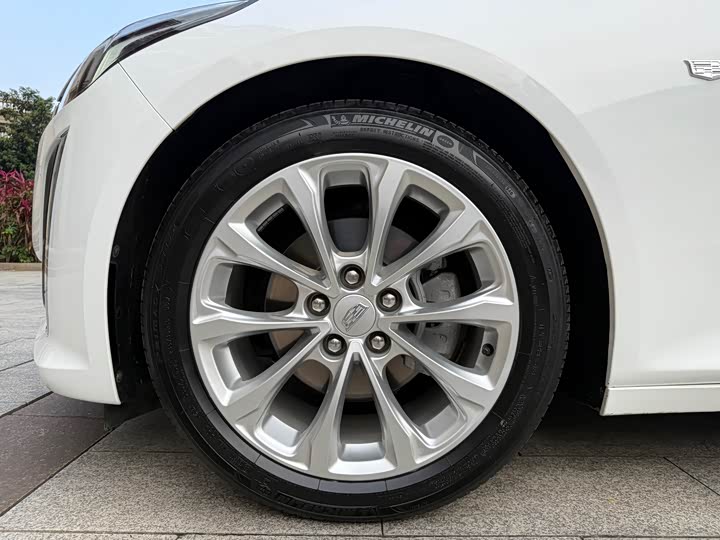 Photo 8 - Cadillac CT5