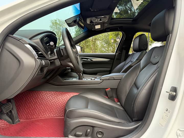 Photo 9 - Cadillac CT5