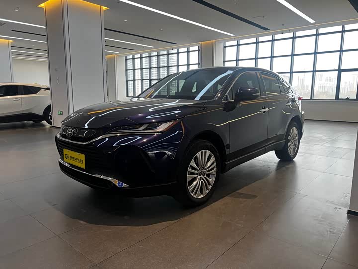 Фото 1 - Toyota Harrier