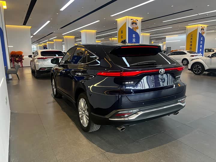 Фото 5 - Toyota Harrier