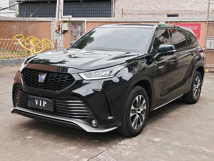 Фото 1 - Toyota Crown Kluger