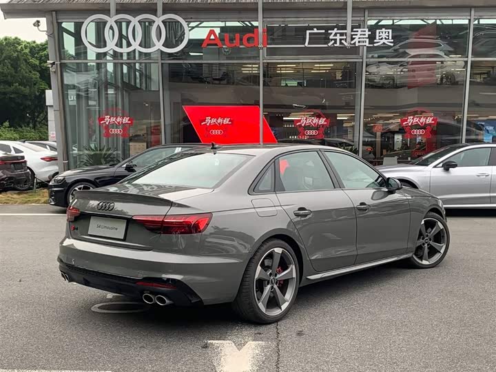 Фото 7 - Audi S4