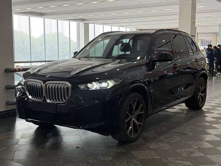 Фото 1 - BMW X5