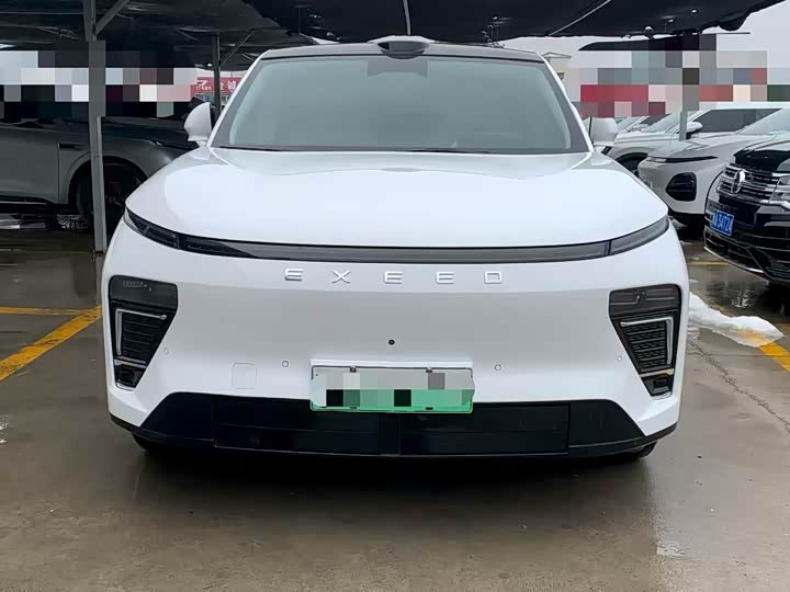 Фото 2 - Exeed Sterra ET