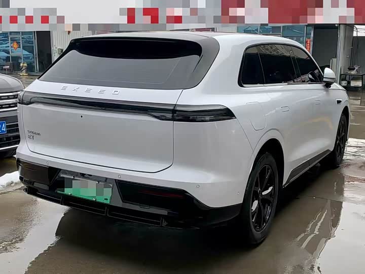 Фото 7 - Exeed Sterra ET