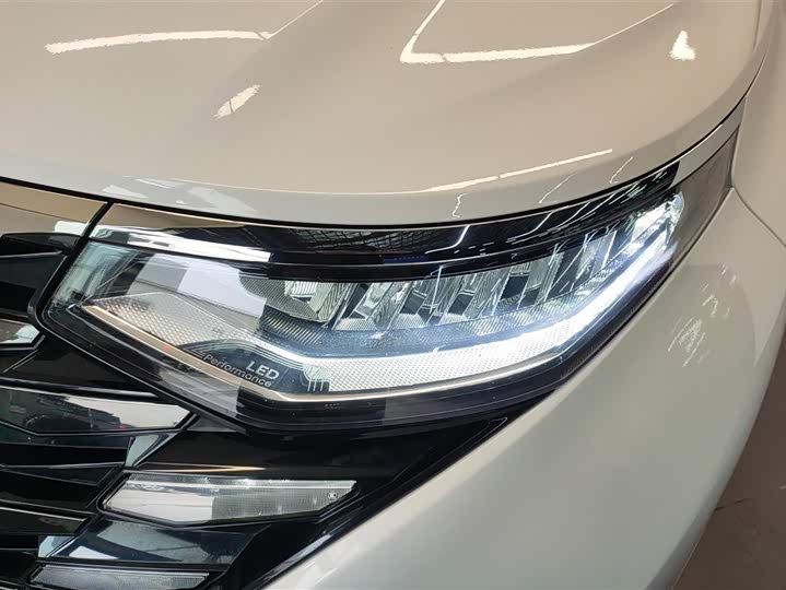 Фото 5 - Hyundai Custo