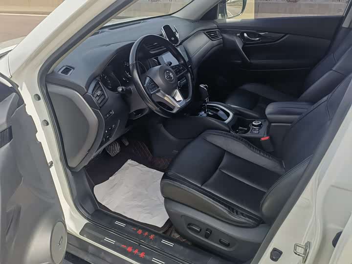 Фото 7 - Nissan X-Trail