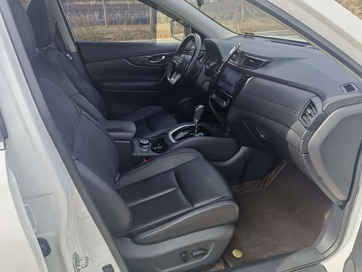 Фото 8 - Nissan X-Trail