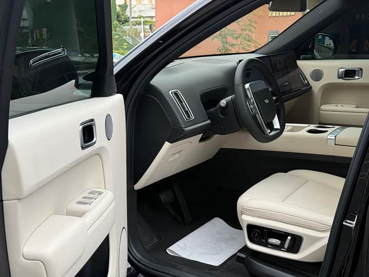 Фото 8 - LiXiang L7