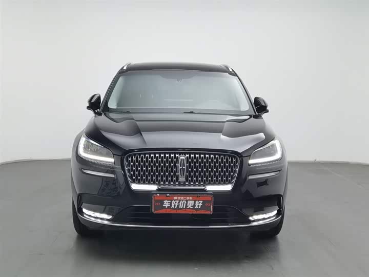 Фото 3 - Lincoln Corsair