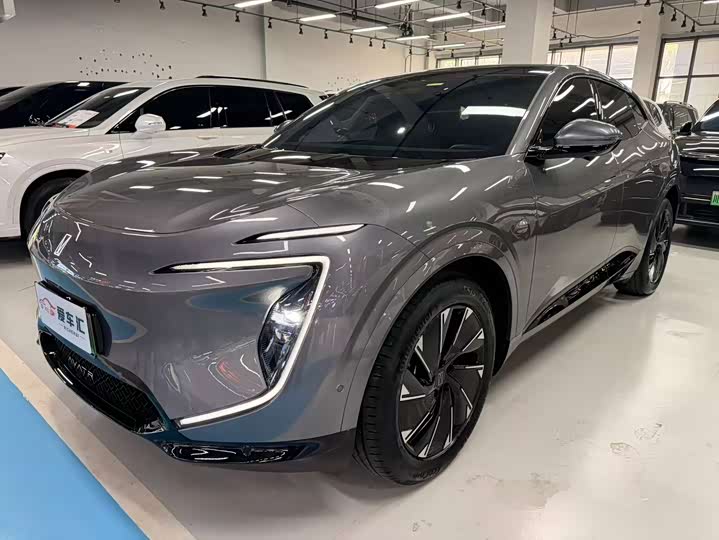 Фото 1 - Avatr 07