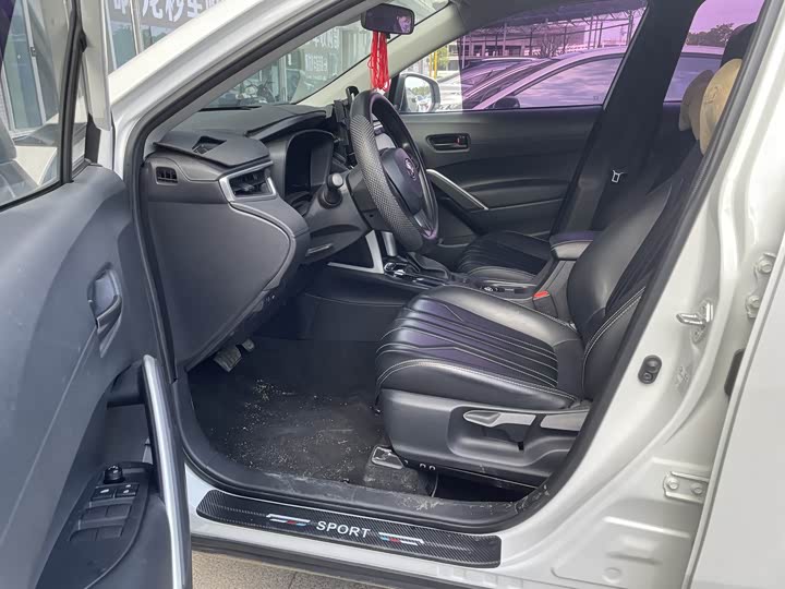 Фото 8 - Toyota Corolla Cross